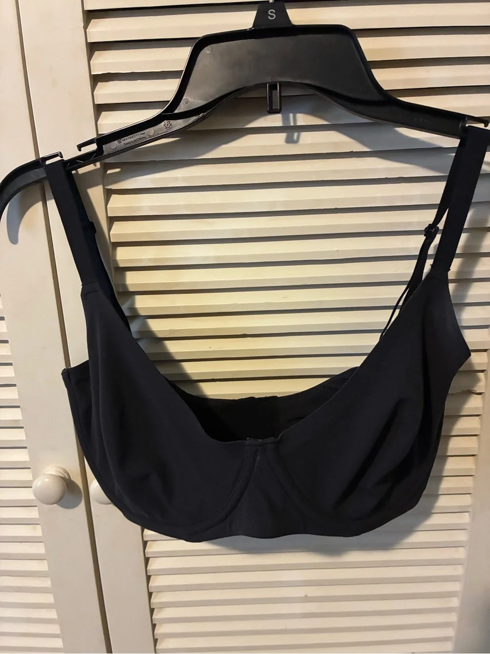 SKIMS Black Underwire Bralette with Adjustable Straps - Picture 1 of 3